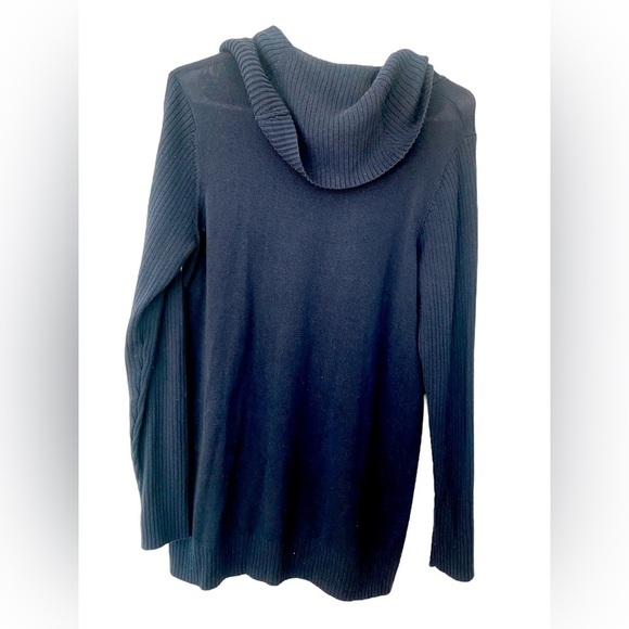 CROWN & IVY Navy Blue Turtleneck Essential Signature Sweater Medium New - Picture 2 of 4